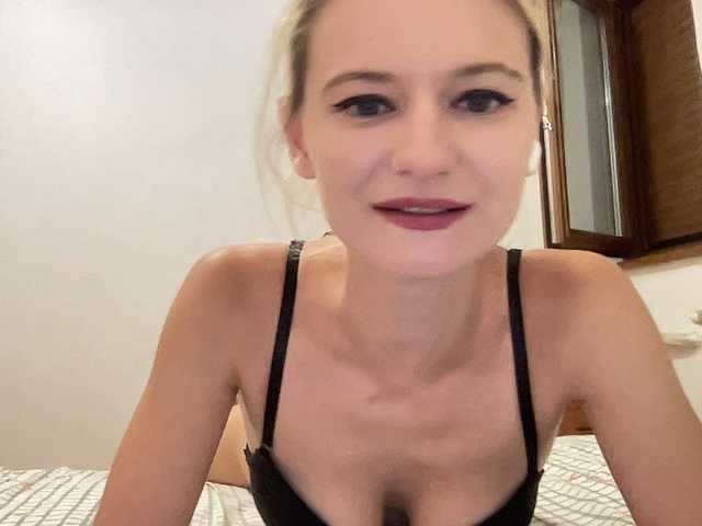 OnikaLove live cam on BongaCams