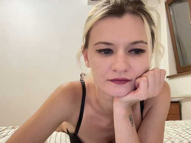 OnikaLove live cam on BongaCams