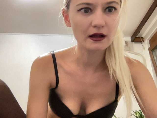 OnikaLove live cam on BongaCams