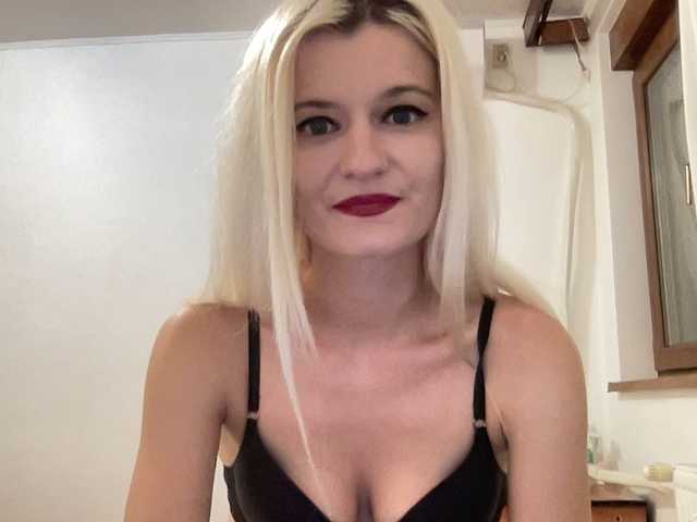 OnikaLove live cam on BongaCams