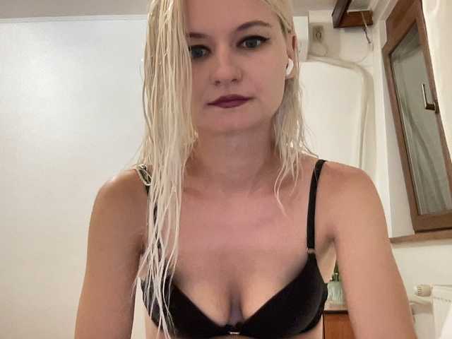 OnikaLove live cam on BongaCams
