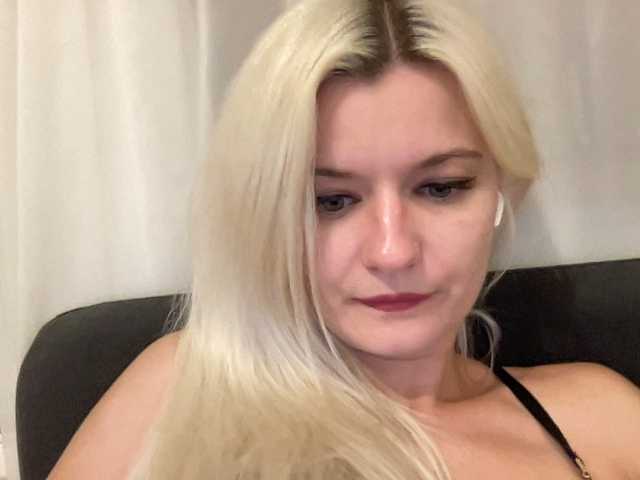 OnikaLove live cam on BongaCams