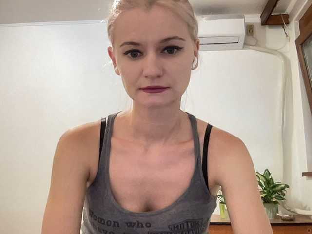 OnikaLove live webcam show