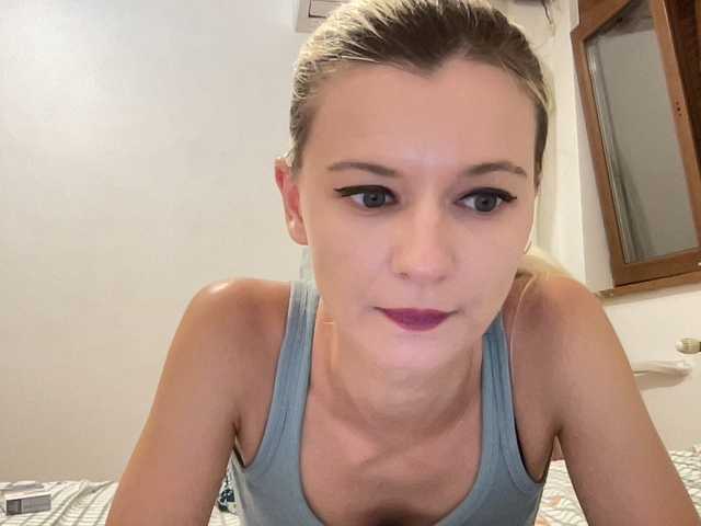 OnikaLove live cam on BongaCams