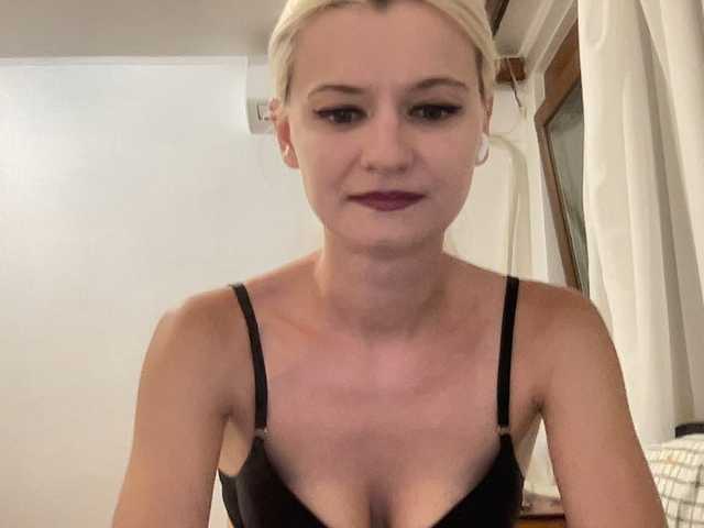 OnikaLove live cam on BongaCams