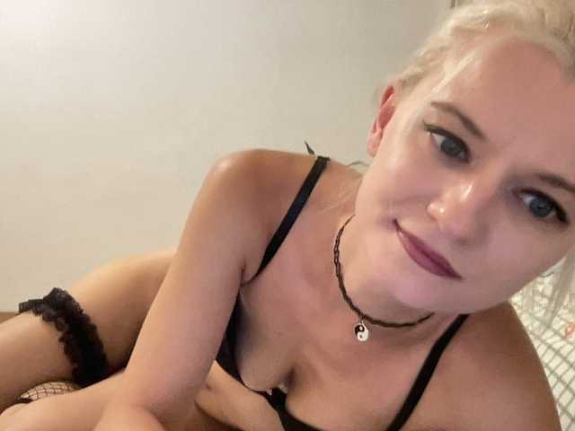 OnikaLove live cam on BongaCams