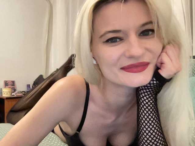 OnikaLove live cam on BongaCams