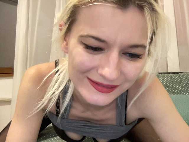OnikaLove live cam on BongaCams