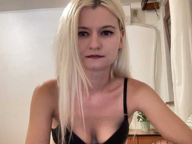 OnikaLove live cam on BongaCams