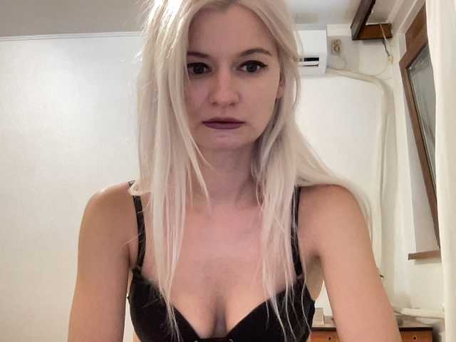 OnikaLove live cam on BongaCams