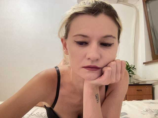 OnikaLove live cam on BongaCams