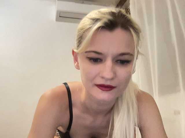 OnikaLove live cam on BongaCams