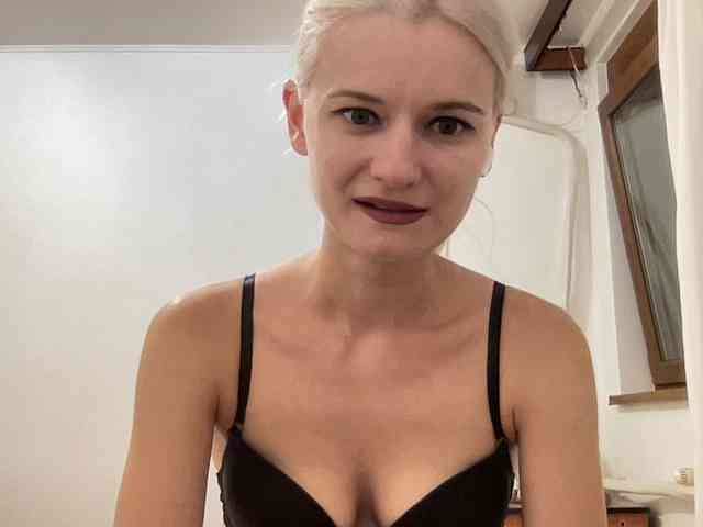 OnikaLove - Girl 