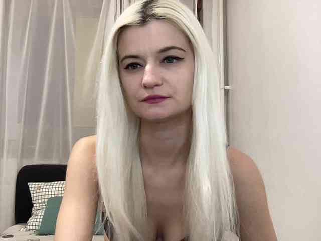 OnikaLove webcam
