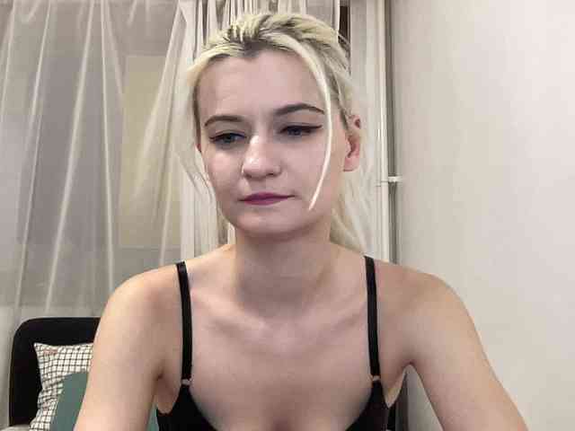 OnikaLove webcam