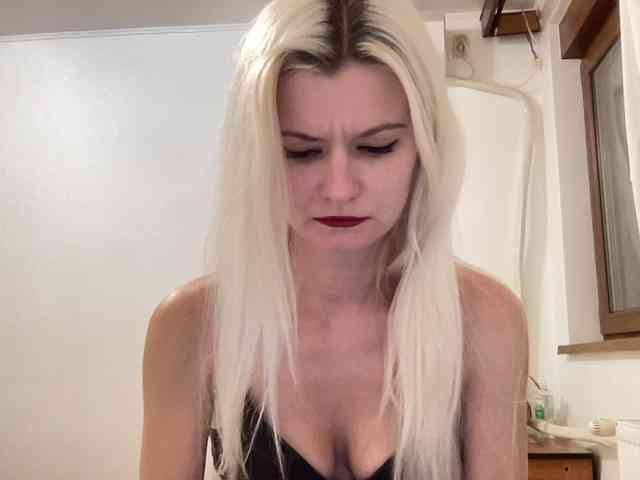 OnikaLove webcam