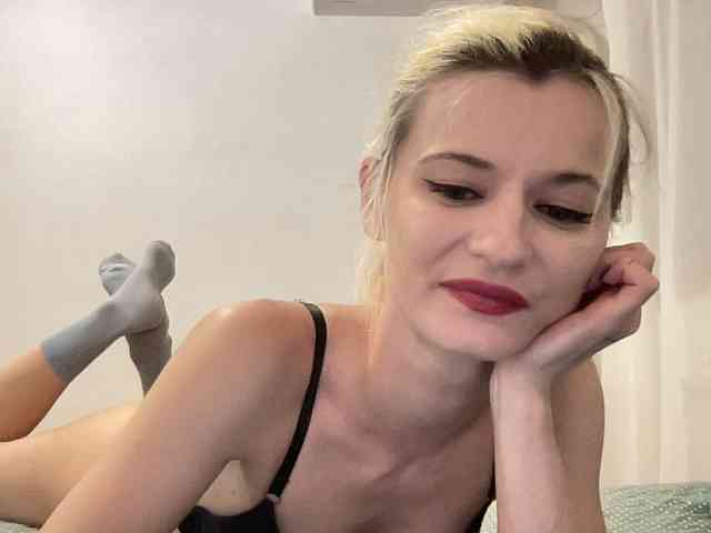 OnikaLove webcam