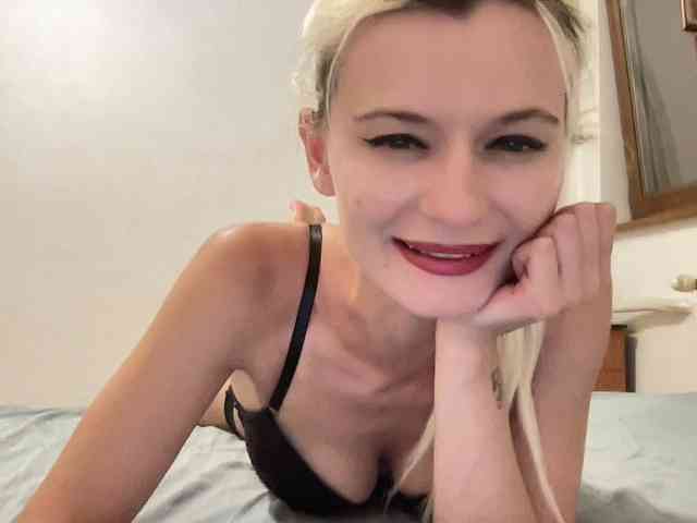 OnikaLove webcam
