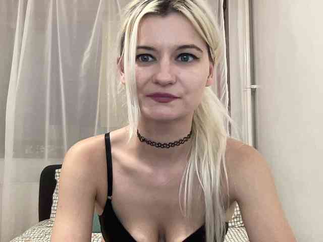OnikaLove webcam