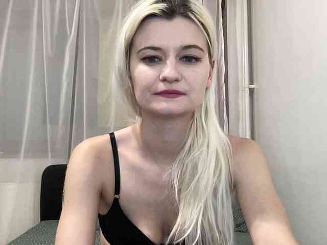 OnikaLove webcam