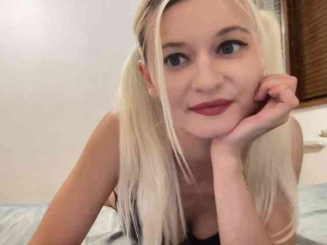 OnikaLove webcam