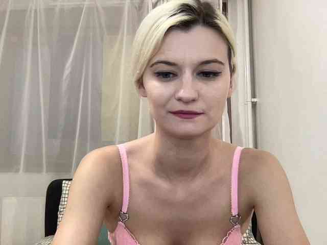 OnikaLove webcam