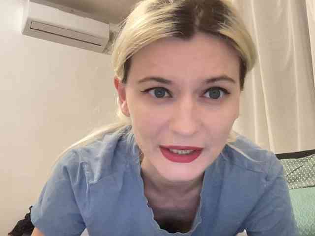 OnikaLove webcam