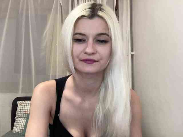 OnikaLove webcam