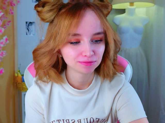 b4by-lol1's BongaCams show and profile