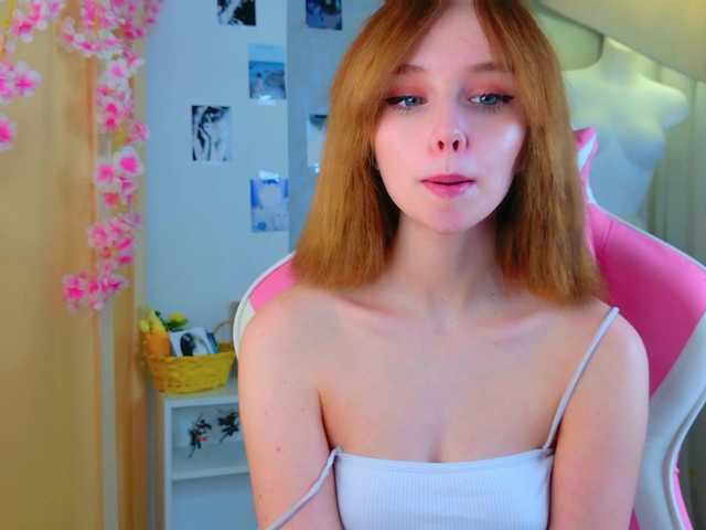 b4by-lol1's BongaCams show and profile