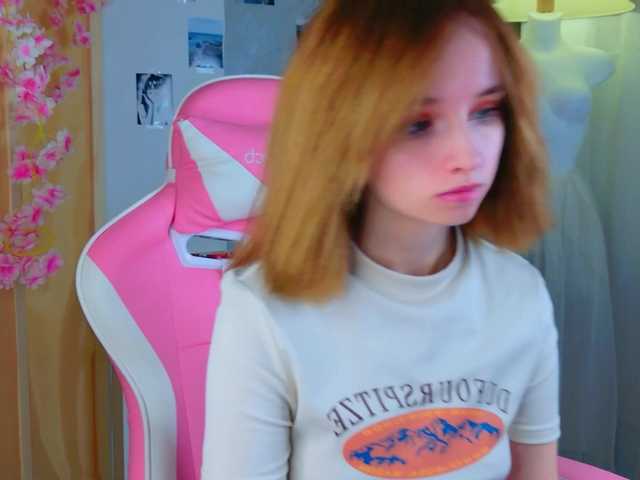 b4by-lol1's BongaCams show and profile