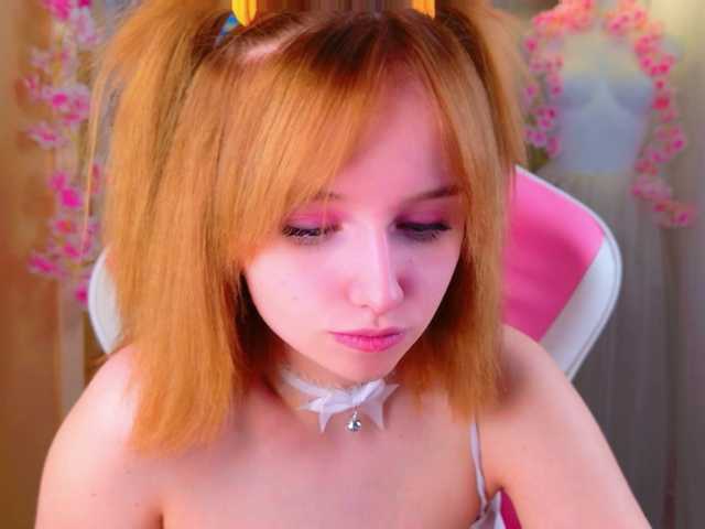 le modèle popjenny est en webcam porno dans un show sur le site bongacams, il possède les tags suivants: White/Caucasian,Redhead,Shaved