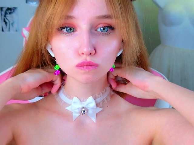 b4by-lol1's BongaCams show and profile