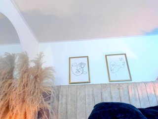 mia-lourence