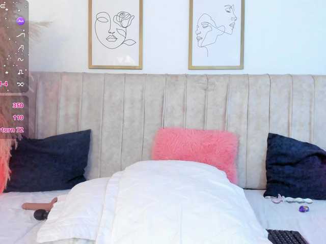 mia-lourence live webcam show