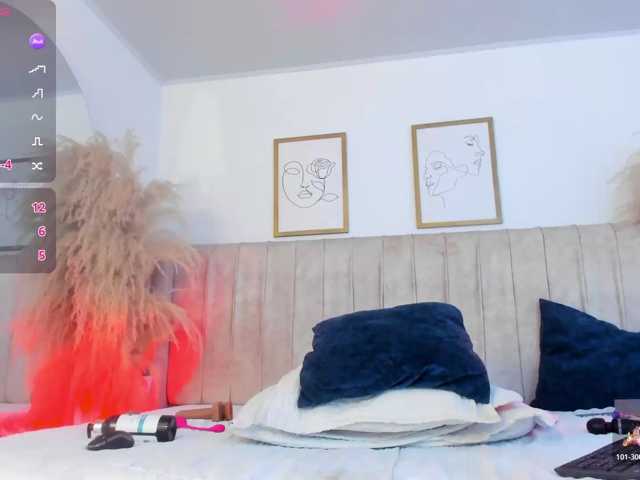 mia-lourence live cam on BongaCams