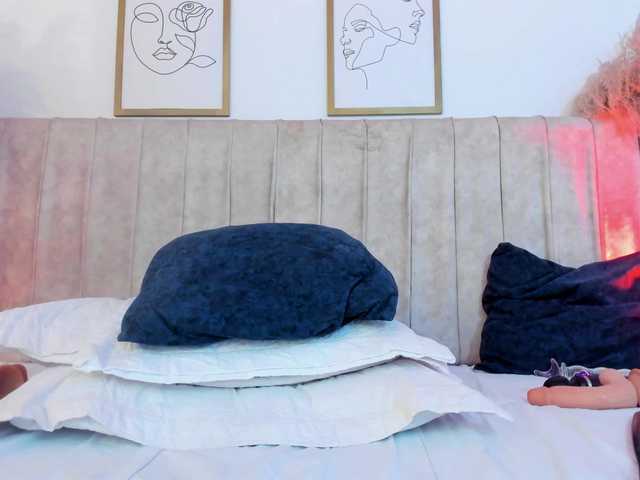 mia-lourence live cam on BongaCams