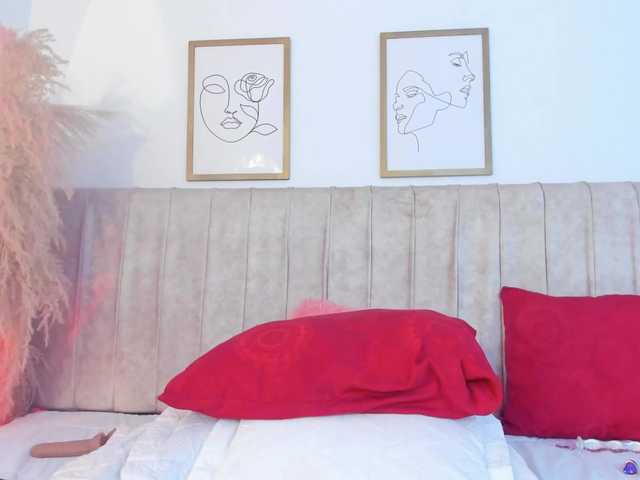 mia-lourence live cam on BongaCams
