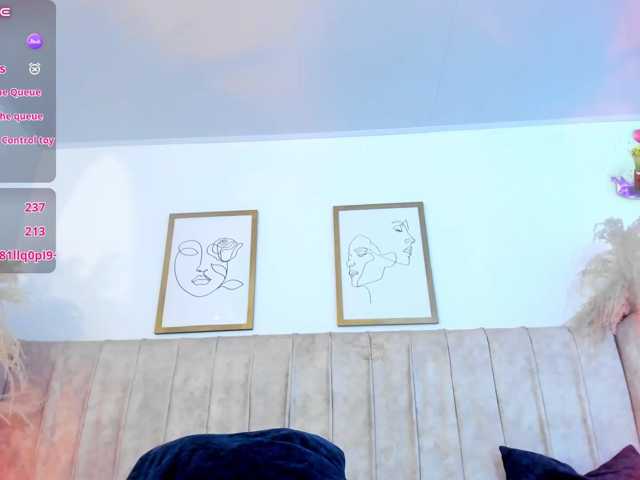 mia-lourence live cam on BongaCams