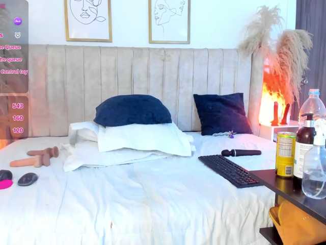 mia-lourence live cam preview