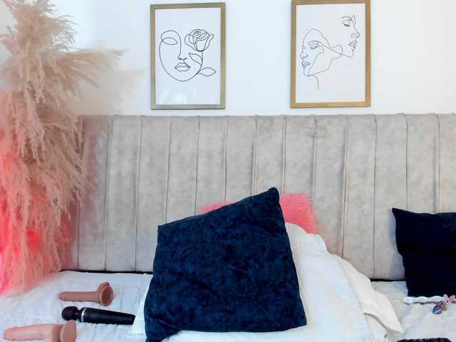 mia-lourence live sex