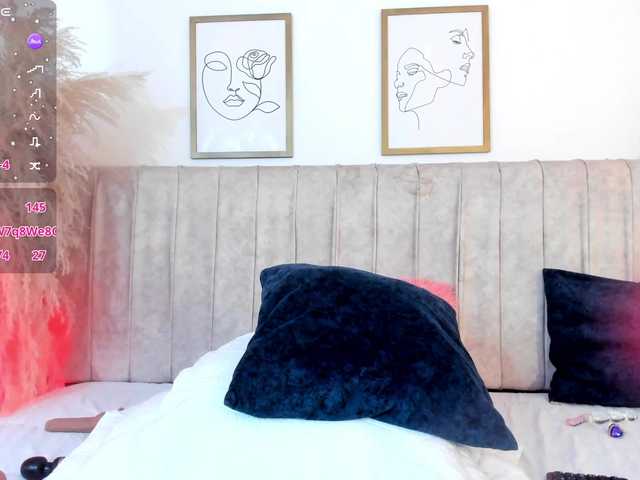 mia-lourence live cam on BongaCams