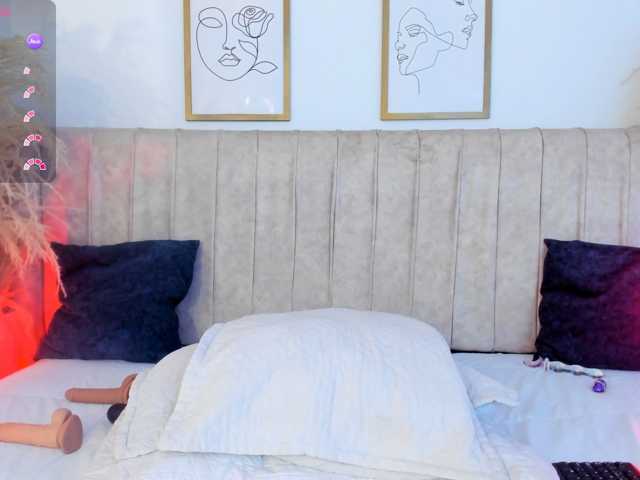 mia-lourence live cam on BongaCams