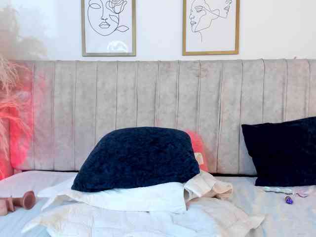mia-lourence webcam