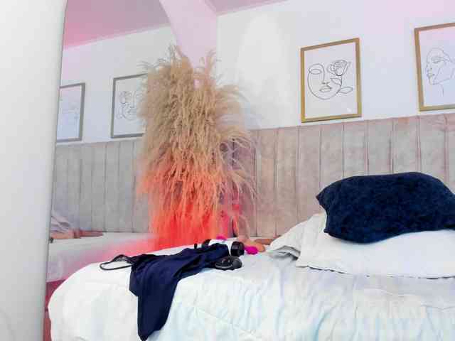 mia-lourence webcam