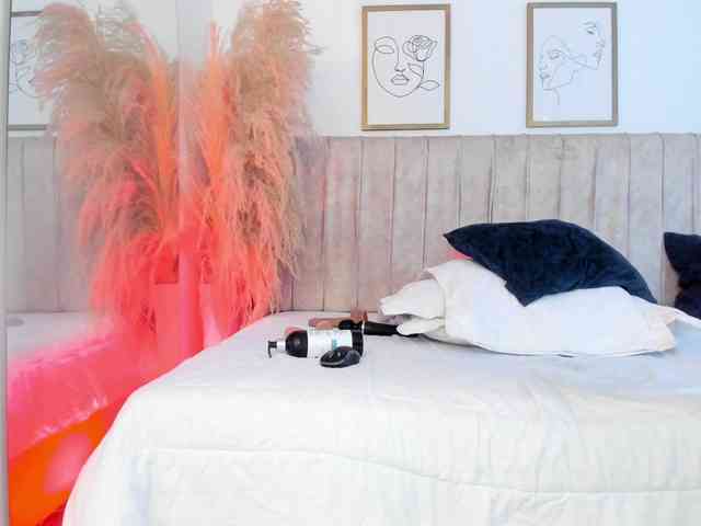 mia-lourence webcam