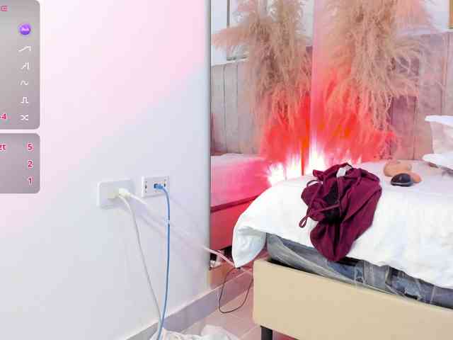 mia-lourence webcam