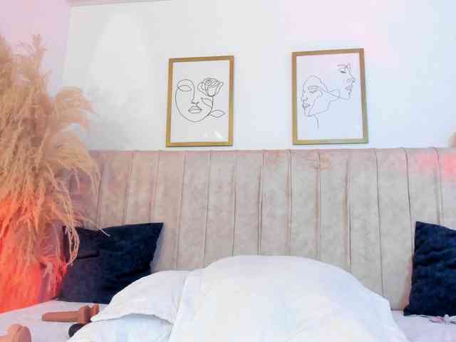 mia-lourence webcam