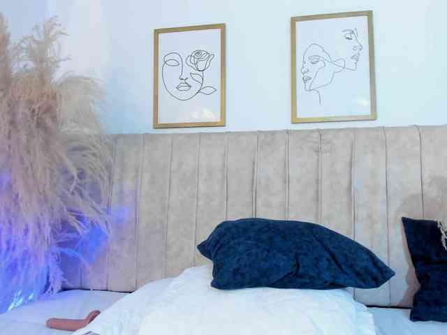mia-lourence webcam