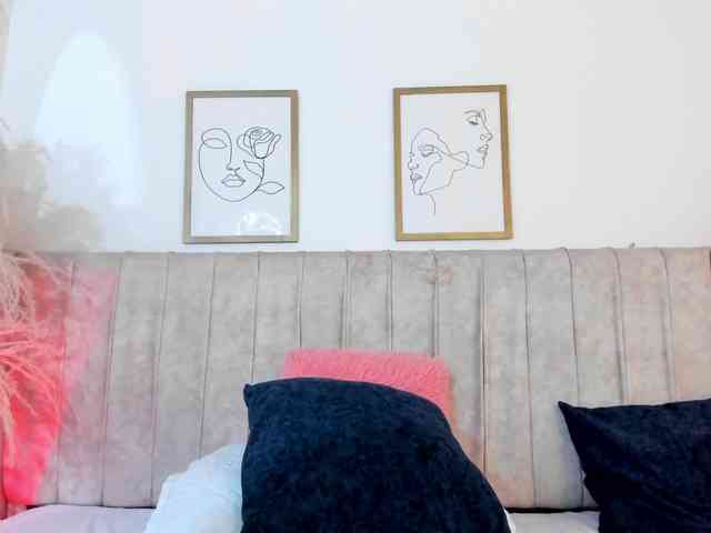 mia-lourence webcam